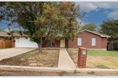 703 Dawn Lane, Fredericksburg, TX 78624 - Photo 13