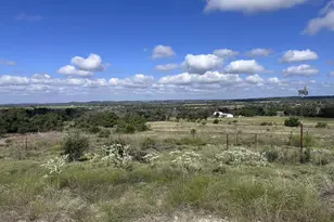 4291 E Gellermann Ln, Fredericksburg, TX 78624 - Photo 11
