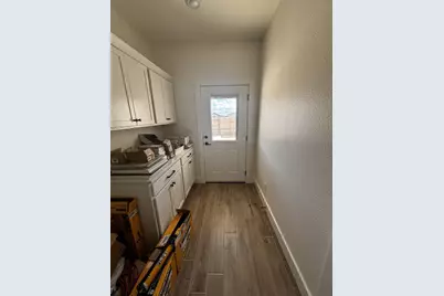 802 S Creek St #100, Fredericksburg, TX 78624 - Photo 21