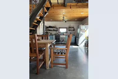 714 W Live Oak St, Fredericksburg, TX 78624 - Photo 15