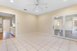 217 W Morse St, Fredericksburg, TX 78624 - Photo 13