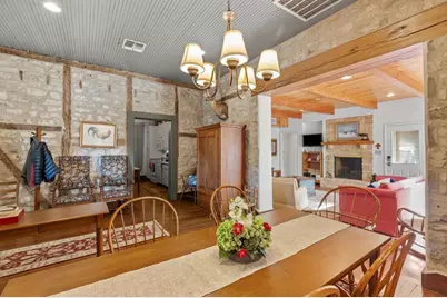 504 W Austin St, Fredericksburg, TX 78624 - Photo 15