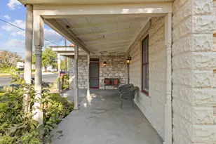504 W Austin St, Fredericksburg, TX 78624 - Photo 29