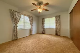 109 W Mulberry St, Fredericksburg, TX 78624 - Photo 7