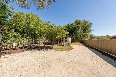 514 W Austin St, Fredericksburg, TX 78624 - Photo 103