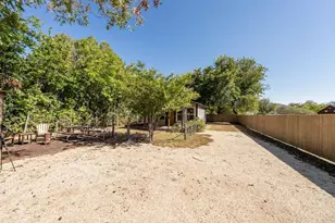 514 W Austin St, Fredericksburg, TX 78624 - Photo 103