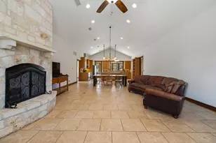 1282 Vintage Oaks Dr, Fredericksburg, TX 78624 - Photo 3