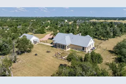 1282 Vintage Oaks Dr, Fredericksburg, TX 78624 - Photo 1