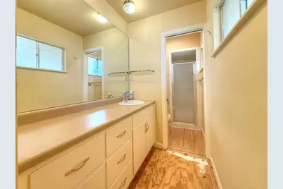 101 E Hale St, Fredericksburg, TX 78624 - Photo 15