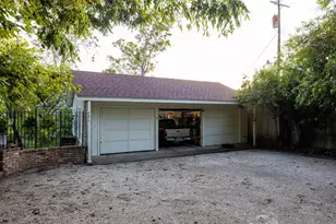 405 Water St, Kerrville, TX 78028 - Photo 41