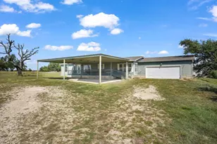211 Jung Rd, Harper, TX 78631 - Photo 3