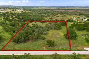 322 Axis Cir, Fredericksburg, TX 78624 - Photo 17