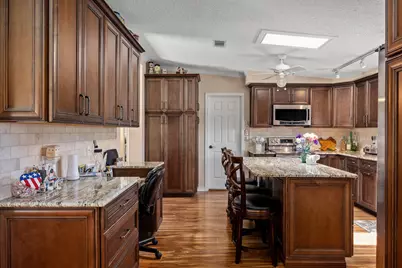 256 Wharton Rd, Kerrville, TX 78028 - Photo 11