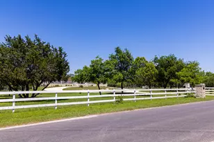 256 Wharton Rd, Kerrville, TX 78028 - Photo 31