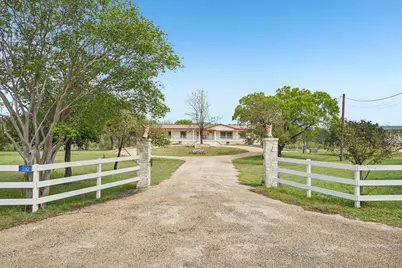 250 Wharton Rd, Kerrville, TX 78028 - Photo 1