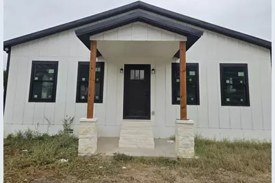 209 Tipton St, Menard, TX 76859 - Photo 1