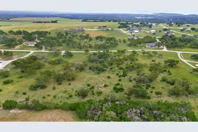 339 Axis Circle, Fredericksburg, TX 78624 - Photo 5