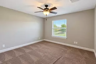 1201 Doe Run Hollow, Fredericksburg, TX 78624 - Photo 21