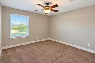 1201 Doe Run Hollow, Fredericksburg, TX 78624 - Photo 19