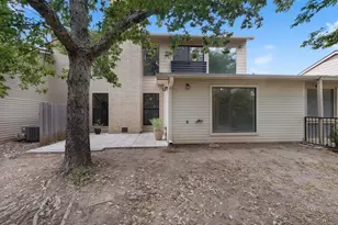 463 Summit Cir, Fredericksburg, TX 78624 - Photo 29