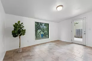 463 Summit Cir, Fredericksburg, TX 78624 - Photo 15