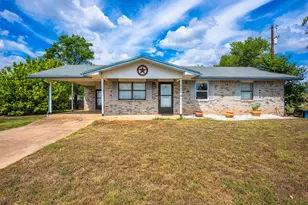614 Goehmann Ln, Fredericksburg, TX 78624 - Photo 1