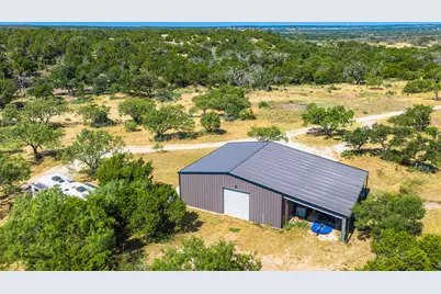5579 Schneider-Moellering Rd, Fredericksburg, TX 78624 - Photo 11