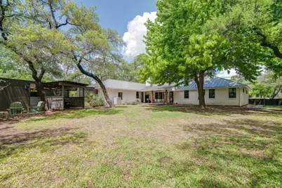 107 Glenwood Dr, Fredericksburg, TX 78624 - Photo 5