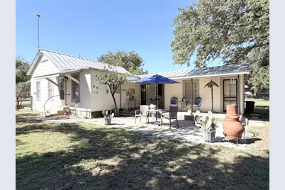 162 N Third St, Harper, TX 78631 - Photo 35