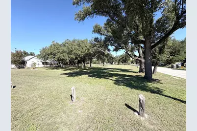 162 N Third St, Harper, TX 78631 - Photo 45