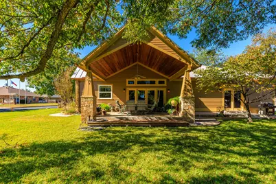 806 E Highway St, Fredericksburg, TX 78624 - Photo 5