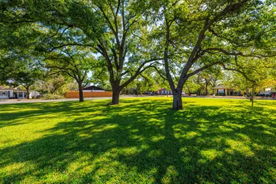 806 E Highway St, Fredericksburg, TX 78624 - Photo 61