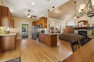 806 E Hwy St, Fredericksburg, TX 78624 - Photo 21