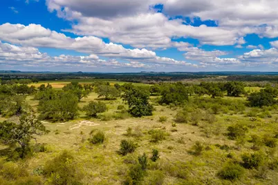 3145 N Grape Creek Rd, Fredericksburg, TX 78624 - Photo 15