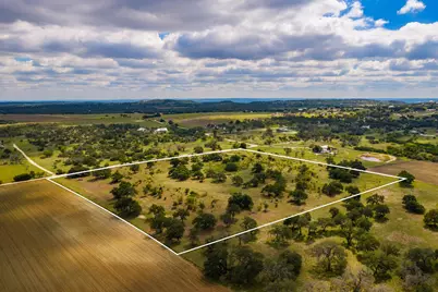 3145 N Grape Creek Rd, Fredericksburg, TX 78624 - Photo 17