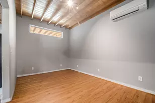 320 W Morse St, Fredericksburg, TX 78624 - Photo 13