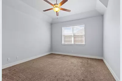 211 Winston Dr, Fredericksburg, TX 78624 - Photo 13
