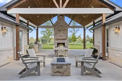 216 Interlaken St., Fredericksburg, TX 78624 - Photo 5