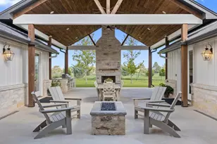 216 Interlaken St, Fredericksburg, TX 78624 - Photo 5
