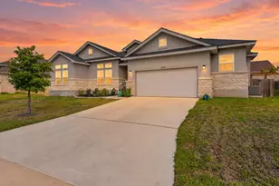 104 Madrona Ln, Fredericksburg, TX 78624 - Photo 1