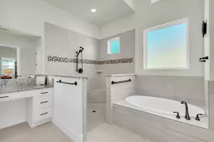 104 Madrona Ln, Fredericksburg, TX 78624 - Photo 15