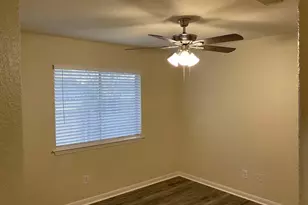 19439 Wildwood Wildwood Dr, Houston, TX 77379 - Photo 7