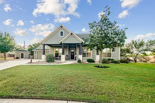 411 Cypress, Fredericksburg, TX 78624 - Photo 3