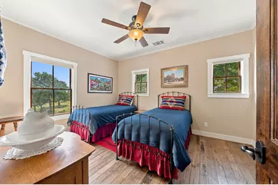 327 S Stag Trail, Fredericksburg, TX 78624 - Photo 21