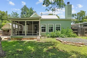 605 W Schubert St, Fredericksburg, TX 78624 - Photo 23