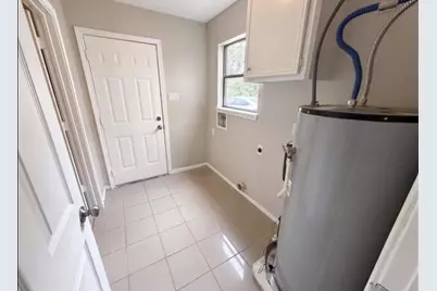 1746 Cloister SE 32nd Street #Dr, Other, TX 77532 - Photo 9