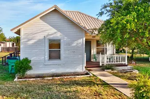 305 Tarrant, Llano, TX 78643 - Photo 13