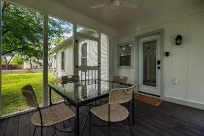 404 E Travis St, Fredericksburg, TX 78624 - Photo 29