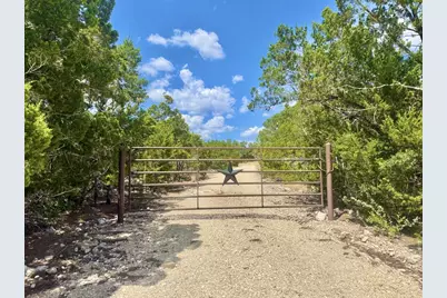 328 Colt Valley Rd, Fredericksburg, TX 78624 - Photo 3