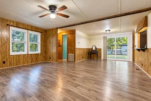 178 N Sleepy Hollow, Kerrville, TX 78028 - Photo 3